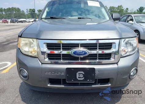 2012 Ford Escape Xlt z USA, uszkodzony, nr VIN 1FMCU0D75CKB93887